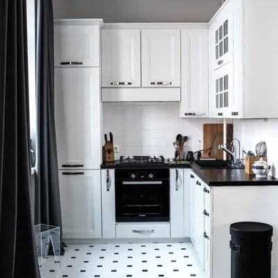Маленькая черно белая кухня - 52 фото