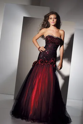 Черные платья: Элегантное красно-черное платье