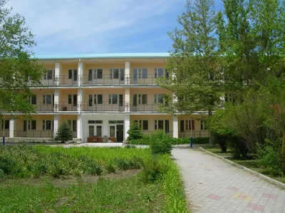 Пансионат «Черноморец» Гудаута (Абхазия) цены 2023, официальный сайт
