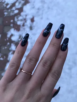 Модный трендовый маникюр 2021 | Дизайнерские ногти, Черные гелевые ногти, Черные  ногти