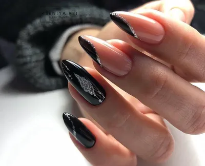 Черный френч на ногтях миндалевидной формы - 64 photo