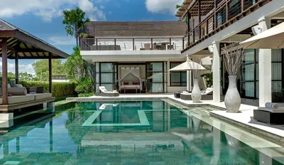 Шикарная вилла с 4-мя спальнями и видом на океан - Недвижимость на Бали