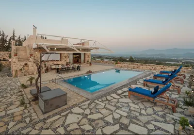 Шикарная вилла на участке 8500 кв.м. подходы и дома префектура Лаголио Крит  Греция