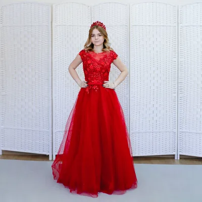 Фатиновое Красное платье в пол декорировано цветами | Шкатулки для украшений