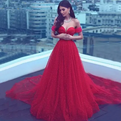 Пышное красное платье в пол - 88 фото