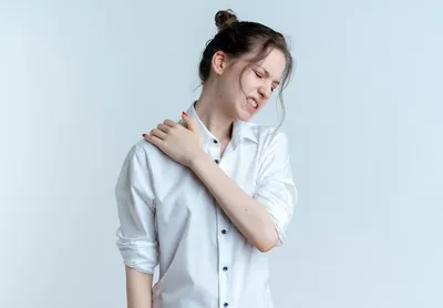 Боль в ключице может быть симптомом многих серьезных заболеваний |  MedikForum.ru