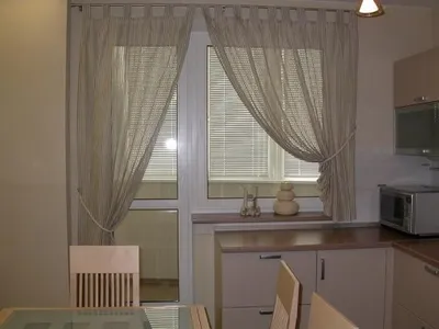 Шторы для кухни с балконом (42 фото): видео-инструкция - как сшить  современные красивые занавески своими руками, дизайн, цена, фото