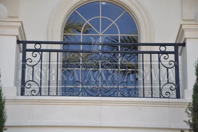 Перила кованые на балкон заказать в Москве