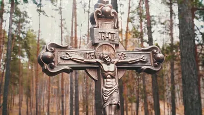 Художественный крест на могилу во Владимире на СКИДКОМ.РФ