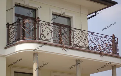 Кованые балконы - 71 фото