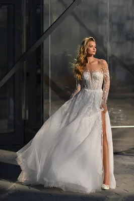 Блестящее свадебное платье с рукавом Nora Naviano Evie 82588 — купить в  Москве - Свадебный ТЦ Вега