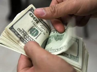Казахстанцы скупили в обменниках на 1 миллиард долларов больше, чем сдали —  новости на сайте Ак Жайык