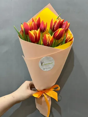 Букет из 11 тюльпанов в оформлении» – купить в Братске с доставкой -  интернет-магазин Crocus