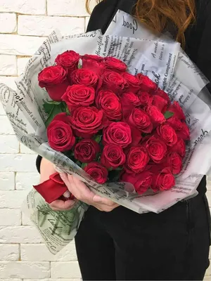 Букет из 35 белых роз 60 см - купить в Москве по цене 4090 р - Magic Flower
