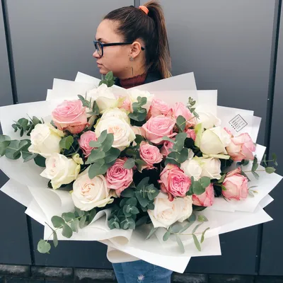Букет из 35 розовых роз купить от 7200 рублей в Спб с доставкой | Fleur de  Lys