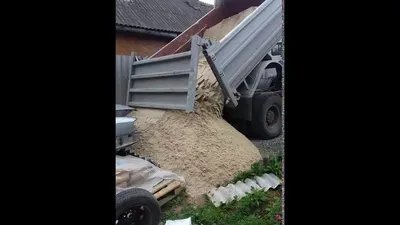 10 тонн песка. - YouTube