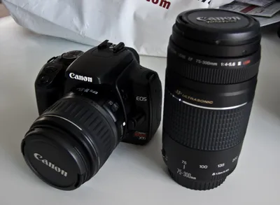 File:Canon EOS 400D with Canon EF-S 18-55mm F3.5-5.6 and Canon EF 75-300mm  F4-5.6 II USM-flickr - by - Michel Filion.jpg - Wikimedia Commons
