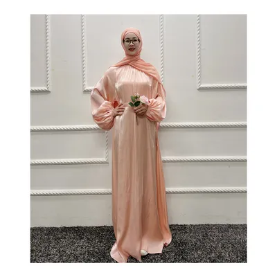 Женская / Мусульманская одежда • БИШКЕК 🇰🇬 on Instagram: “Шикарнейшая  Абайя с перьями @medina_mur_ В комплекте с ремешком + шарф Производство ОАЭ  🇦🇪”