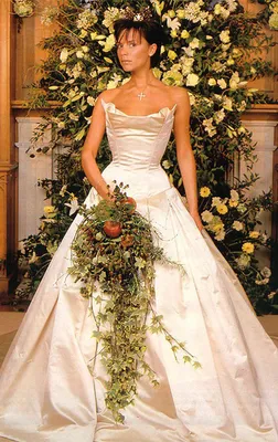 Свадебные платья: фото самых дорогих моделей
