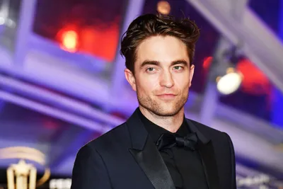 Robert Pattinson Really “Didn't Want to F--k Up” Batman | Vanity Fair