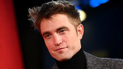 Скачать обои \"Роберт Паттинсон (Robert Pattinson)\" на телефон в высоком  качестве, вертикальные картинки \"Роберт Паттинсон (Robert Pattinson)\"  бесплатно