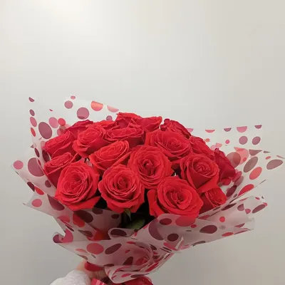 Алые розы, Цветы и подарки в Брянске, купить по цене 6075 руб, Монобукеты в  Цветы Брянск с доставкой | Flowwow