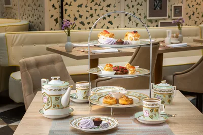 Посуда премиум-класса on Instagram: “Представьте себе традиционное английское  чаепитие. В пышном саду на заднем дворике усадьбы накрыт стол. Белоснежная  скатерть, старинное…”
