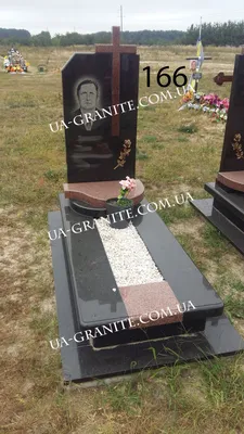 Памятник комплекс на кладбище из гранита с крестом: продаж, ціна та фото  Від \"Український Граніт\"