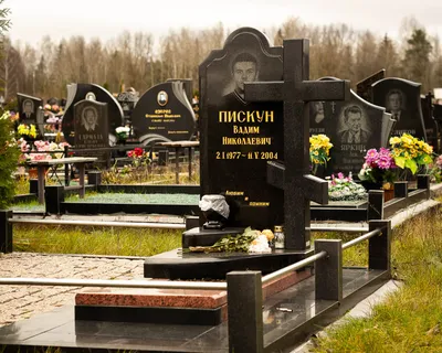 Памятники из гранита на могилу в Минске, каталог гранитных памятников