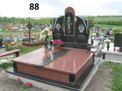 Двойной эксклюзивный памятник на двух человек из гранита лезник и габбро на  кладбище: продаж, ціна та фото Від \"Український Граніт\"