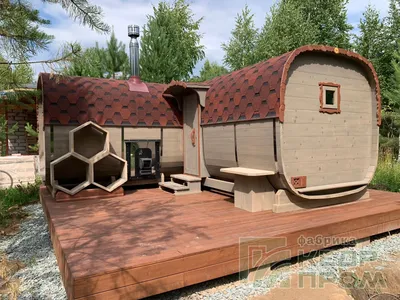 Баня-бочка из кедра Т-образной формы 6х3 метра с душем и туалетом по цене  1059000 рублей