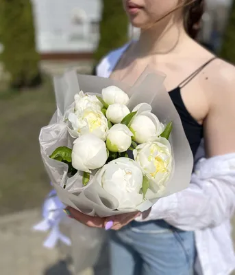 Букет невесты из белых пионов - свадебные букеты на заказ с доставкой, Киев
