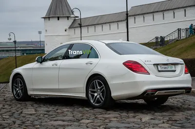 Аренда белого Mercedes-Benz S-класса (w 222) с водителем в Казани