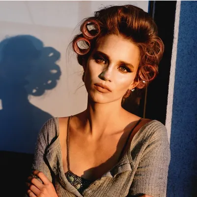 Бигуди — лучший способ сделать локоны без вреда для волос | Vogue Russia