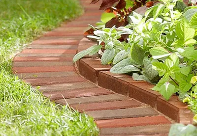 Бордюры для клумб: 17 способов добавить эстетики садовому пространству —  Roomble.com