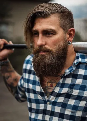 Мужские стрижки и борода 2023: что в тренде в этом сезоне