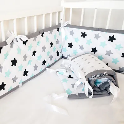 Как выбрать и сделать бортики в кроватку для младенца
