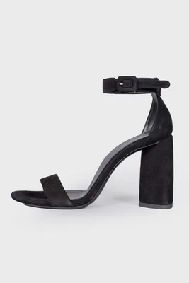 Босоножки на низком широком каблуке классика с лямкой черные - Мода и  стиль, Одежда, обувь, Женская обувь в Житомире на BAZAR.ua