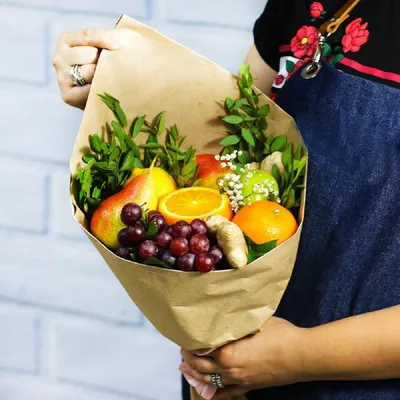 Pin by Koshka Blond on Съедобные букеты | Fruit flower basket, Flower  arrangements simple, Fruit bouquet ideas