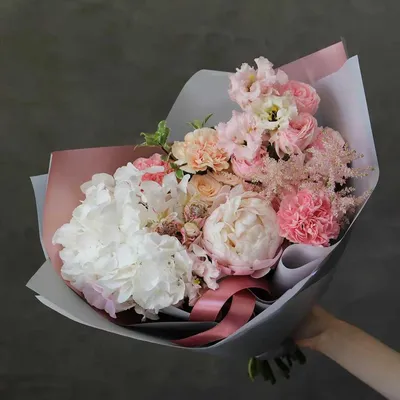 Нежный букет с гортензией и пионами - Доставка цветов в Сочи - Belle Fleur