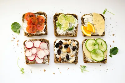 Красивые и веселые бутерброды для детей: пять самых простых идей | ROZETKA  Journal