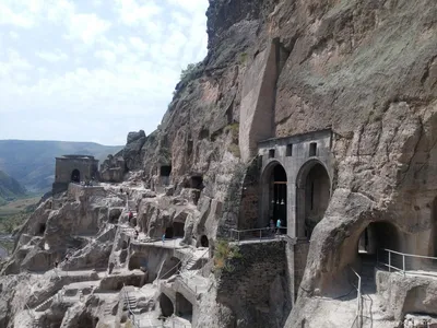 Пещерный город Вардзия: фото и видео, как добраться (карта) — Грузия