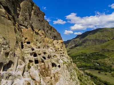 Легенда о пещерном монастыре Вардзия в Грузии