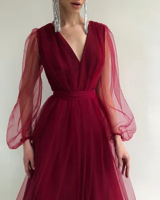 LN-family.com on Instagram: “Новинка - воздушное платье длины миди с поясом  на талии цвета бордо. Такое платье безус… | Stylish party dresses, Soiree  dress, Fashion