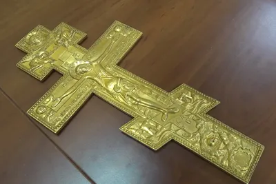 Санкт-Петербург | Полиция задержала вора с крестным знамением. Украденные  реликвии на 400 тысяч он недооценил в 800 раз - БезФормата