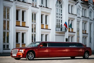 Аренда лимузина CHRYSLER 300C (красный) на 10 посадочных мест в  Екатеринбурге - Golden Limo