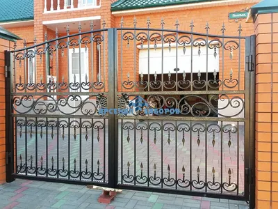 Кованые откатные ворота - пример 9 в Дзержинском | Примеры выполненных  работ - АрсеналЗаборов