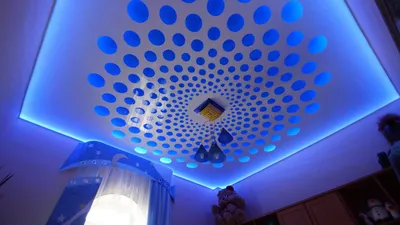 Резной потолок с подсветкой - 60 фото