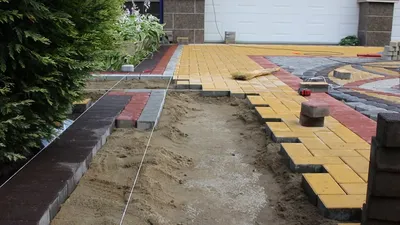 Укладка тротуарной плитки | Процесс - YouTube