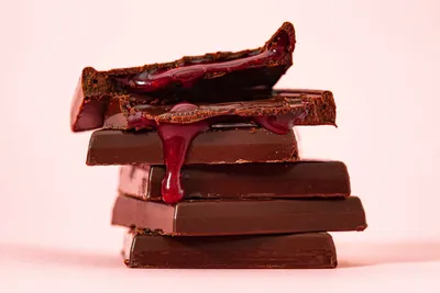 Ешьте, дети, шоколад: 7 полезных свойств темного шоколада - Дом -  WomanHit.ru